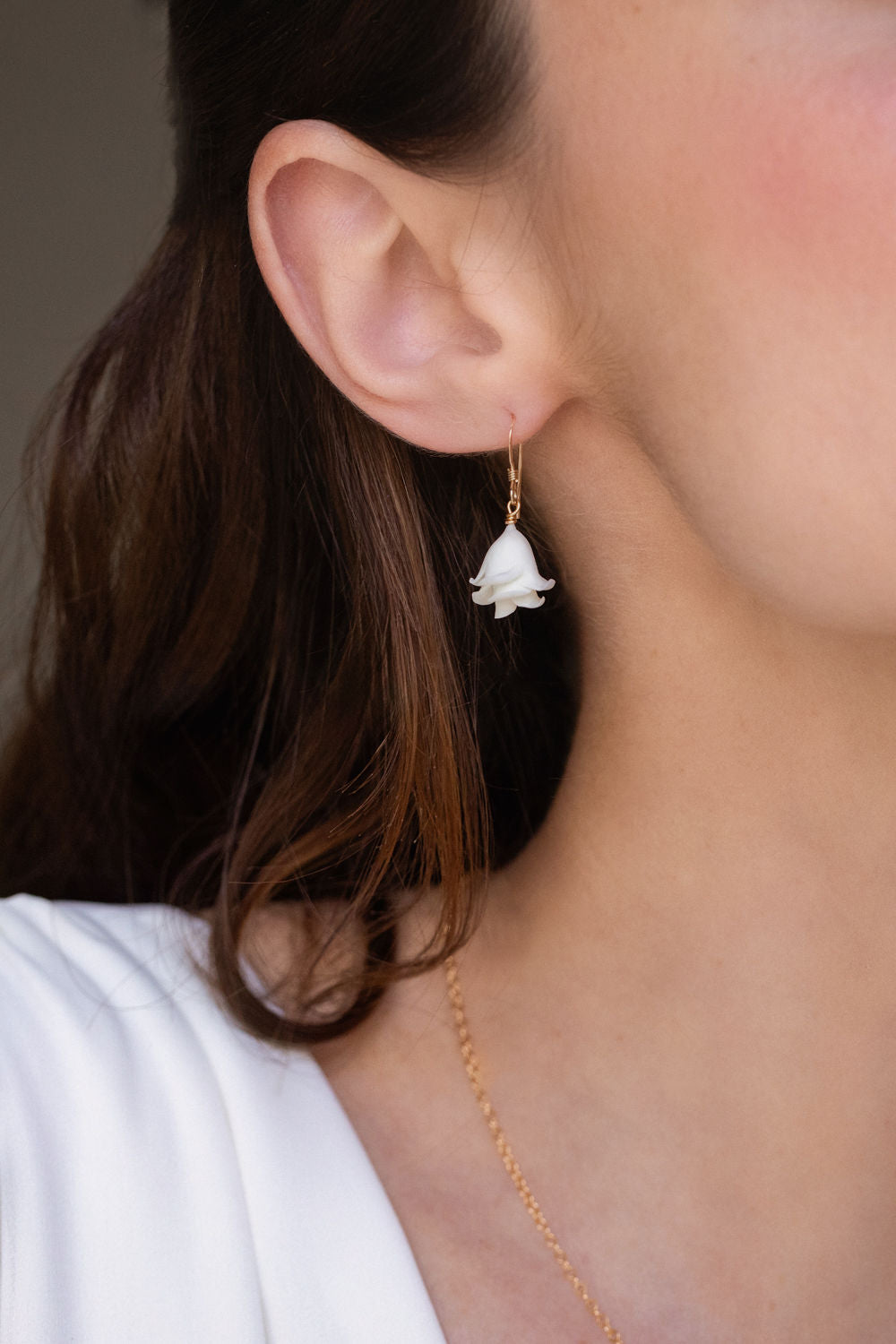 boucles d'oreilles de mariée en fleur de porcelaine