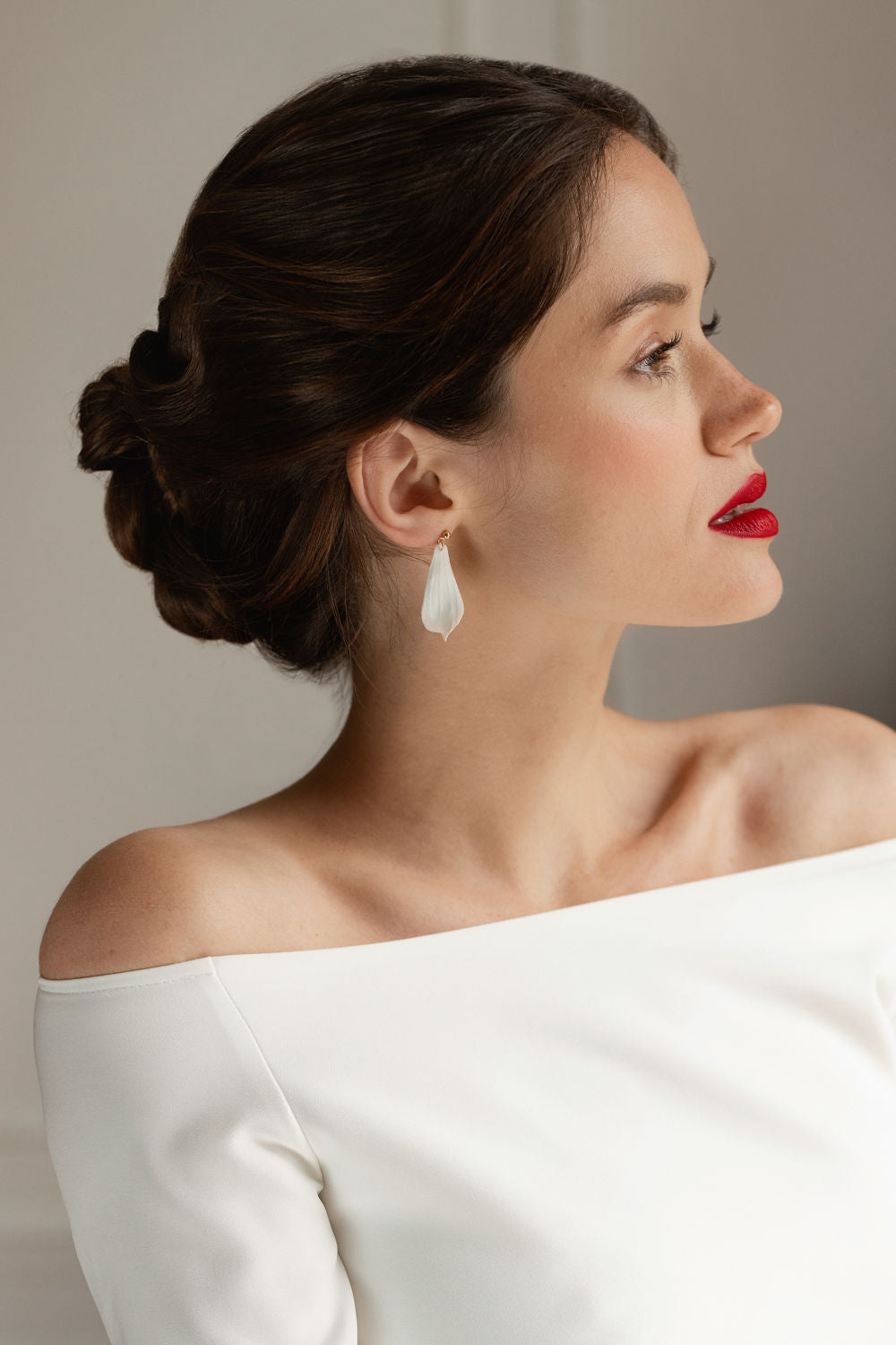 boucles pendantes de mariée en porcelaine