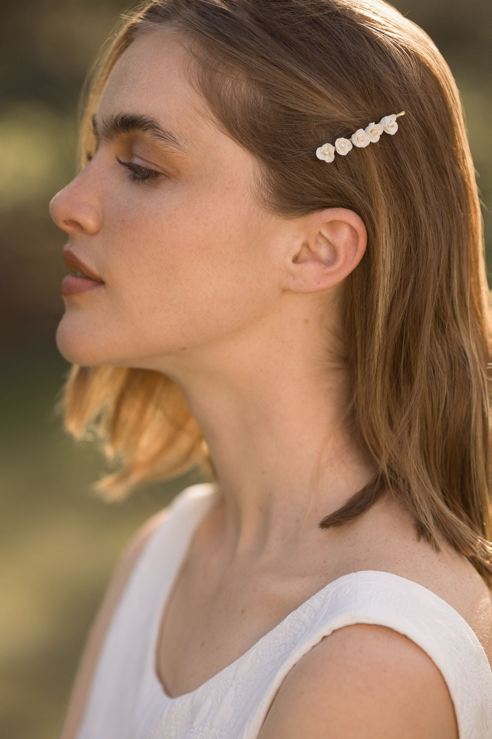 Barrette Suzanne en porcelaine froide