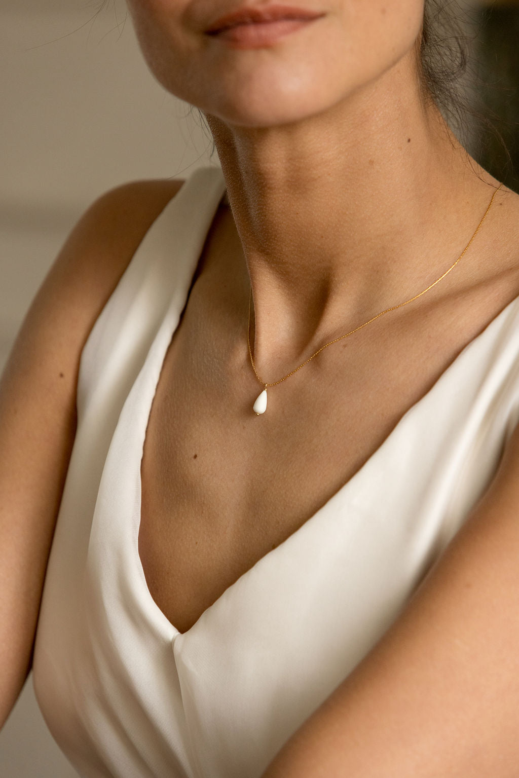 Collier de dos Léa