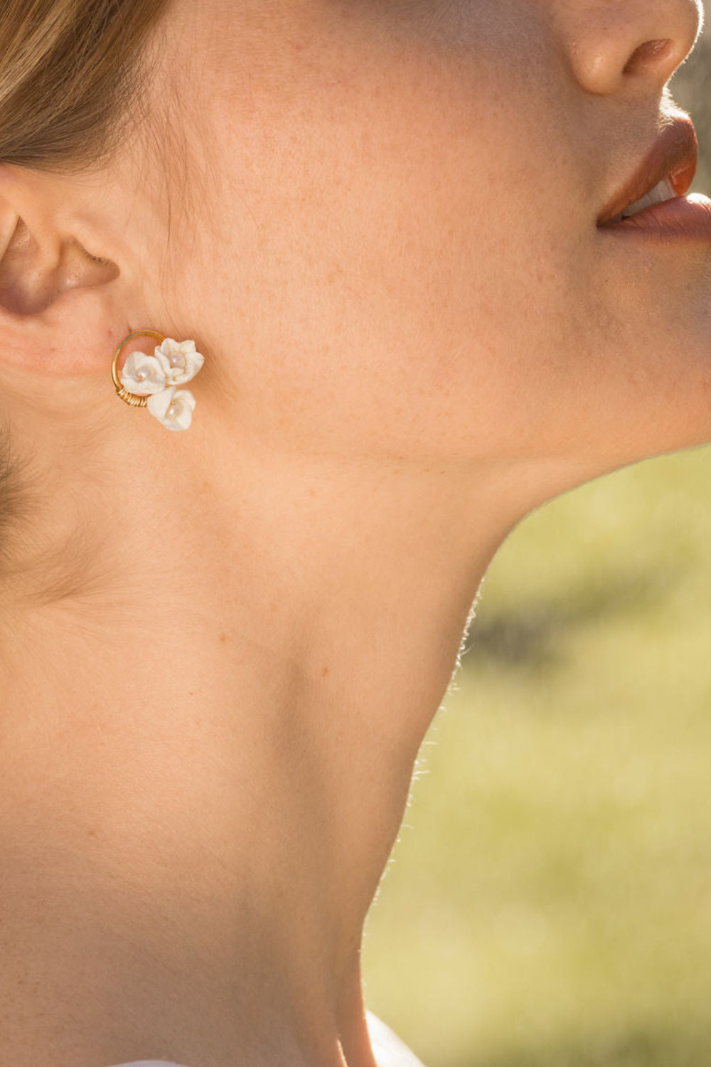 Boucles d'oreilles créoles fleuries Colette