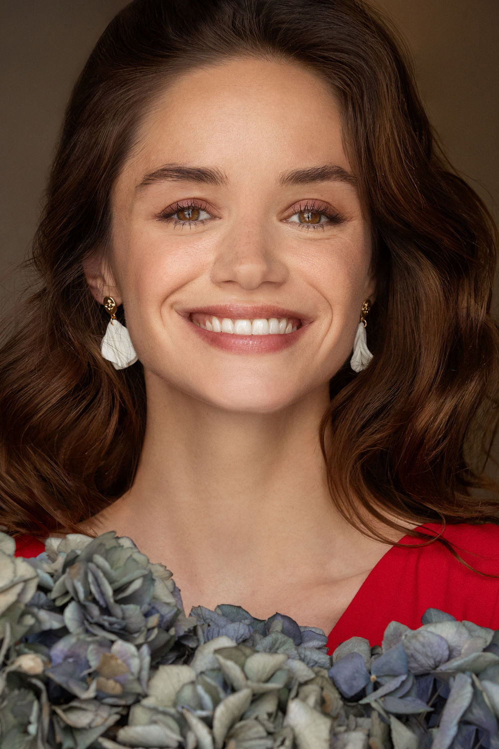 boucles d'oreilles pétales de porcelaine froide