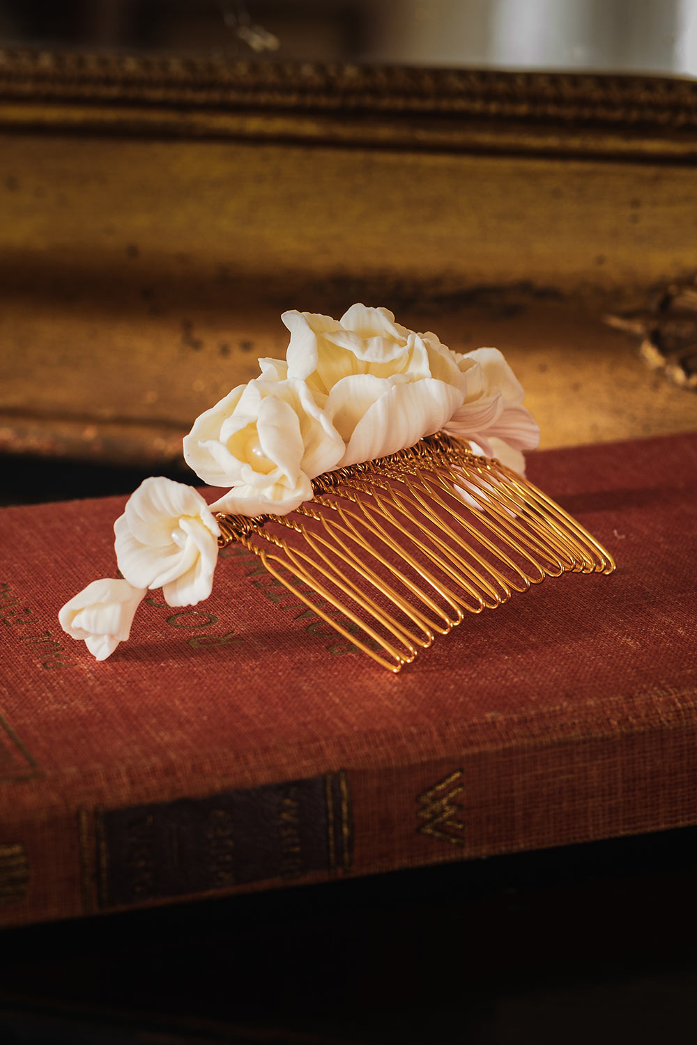 peigne de mariée en porcelaine