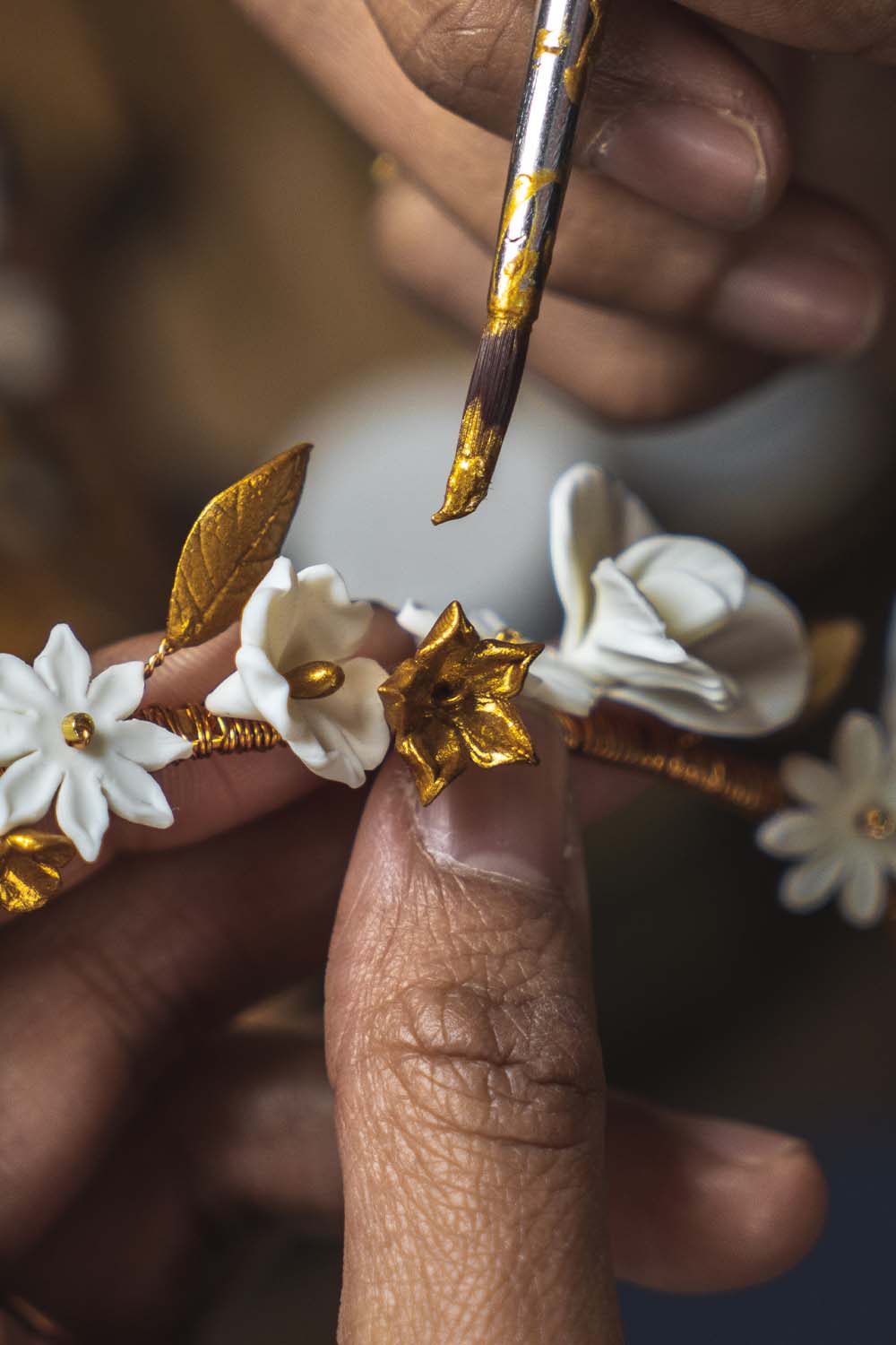 photo fabrication artisanale de la couronne Victoire